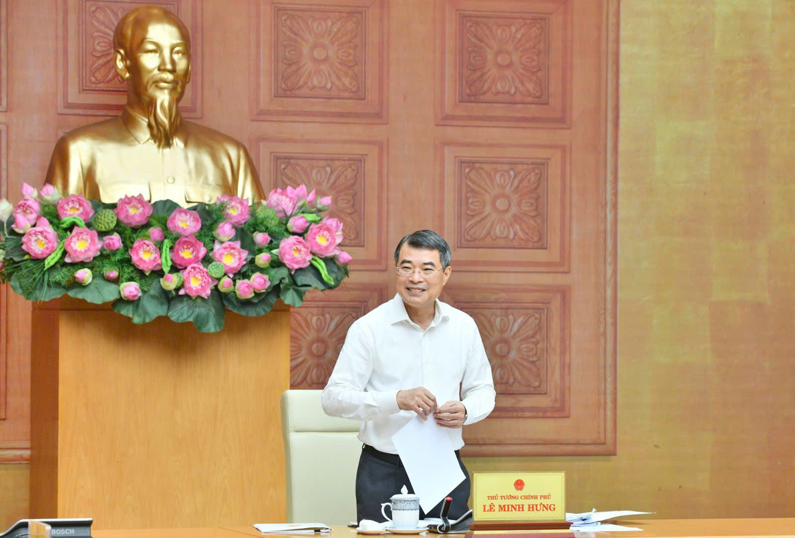 Premierminister Le Minh Hung fordert Sicherung  des Staatshaushalts